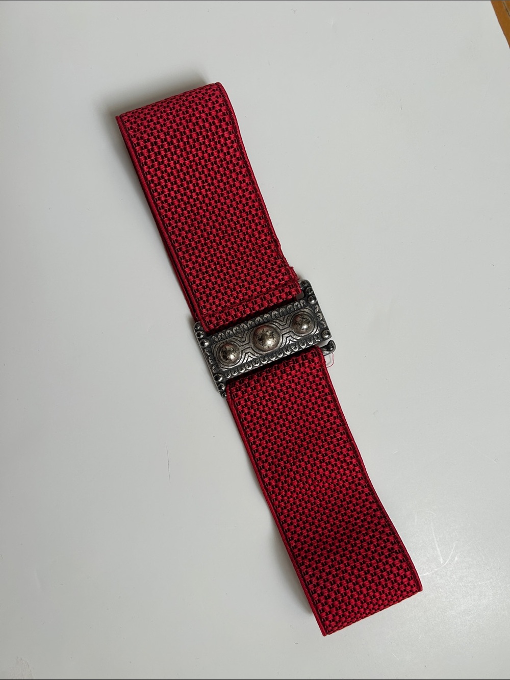 Vintage Stretch Elastic Cinch Belt Ribbed Silver Buckle Red 1990s 90s 80s Y2K